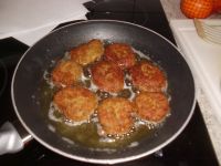 klicken Sie hier um das
Bild grösser anzuzeigen rote_linsen_bulgur_bratling006.jpg